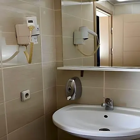 Marinem Hotel